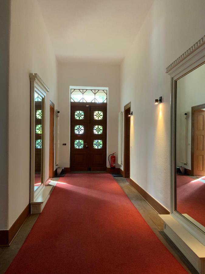 Das Ministerhaus - 1-2 Zimmer In Historischer Villa Бергкамен Екстериор снимка